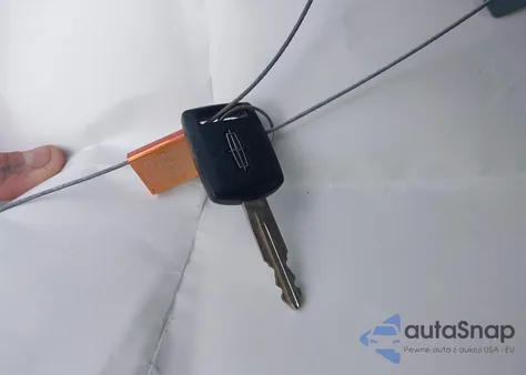 2008 Lincoln Town Car Signature L из США, поврежденный, VIN 2LNHM85W78X634112